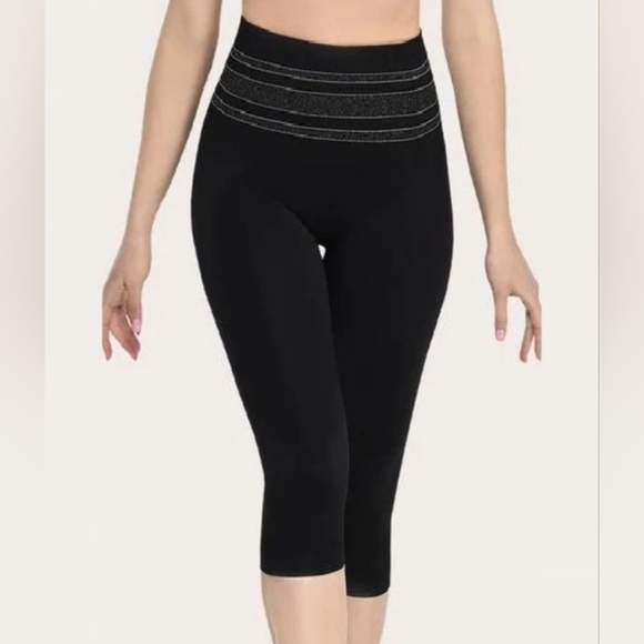 Sankom Patent Yoga Capri Shapewear Leggings In Black and Silver XXL - Picture 1 of 5